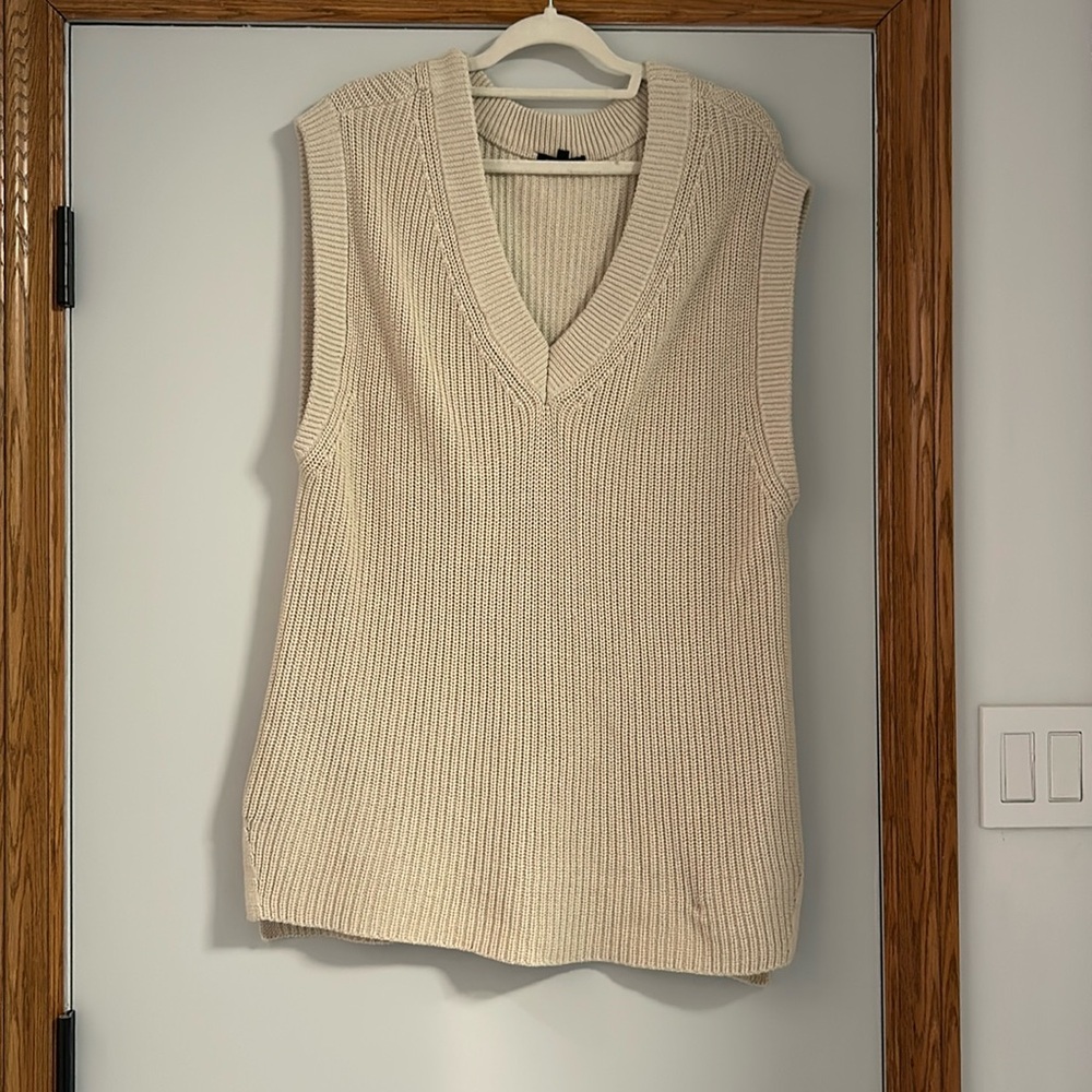Dynamite oversized sweater vest